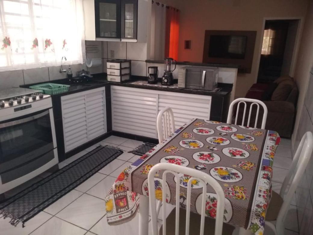 Villa Casa Pra Temporada à Aparecida  Extérieur photo